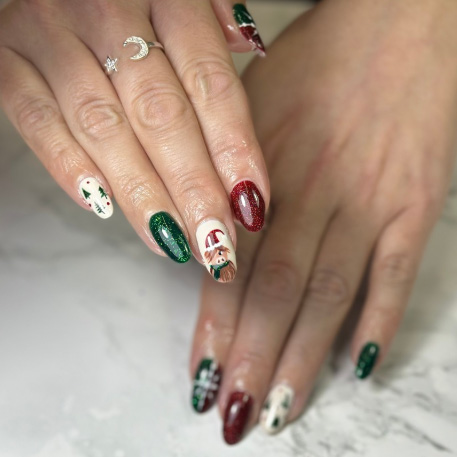 Nail art design by Lisa Nicol